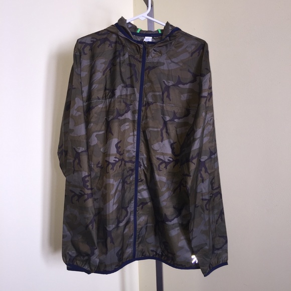 New Balance J. Crew Camouflage Windbreaker XL. - Picture 4 of 5